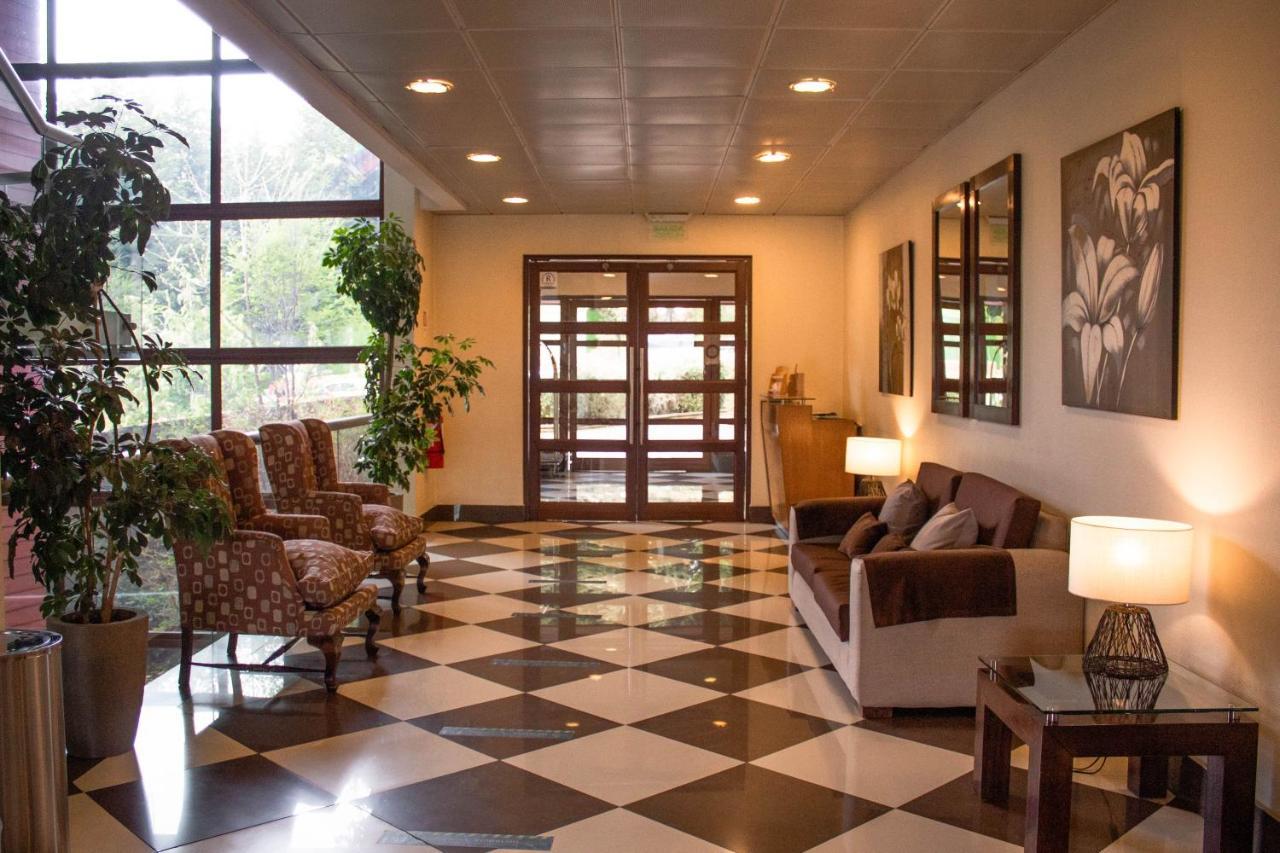 Hotel Diego De Almagro Coyhaique Buitenkant foto