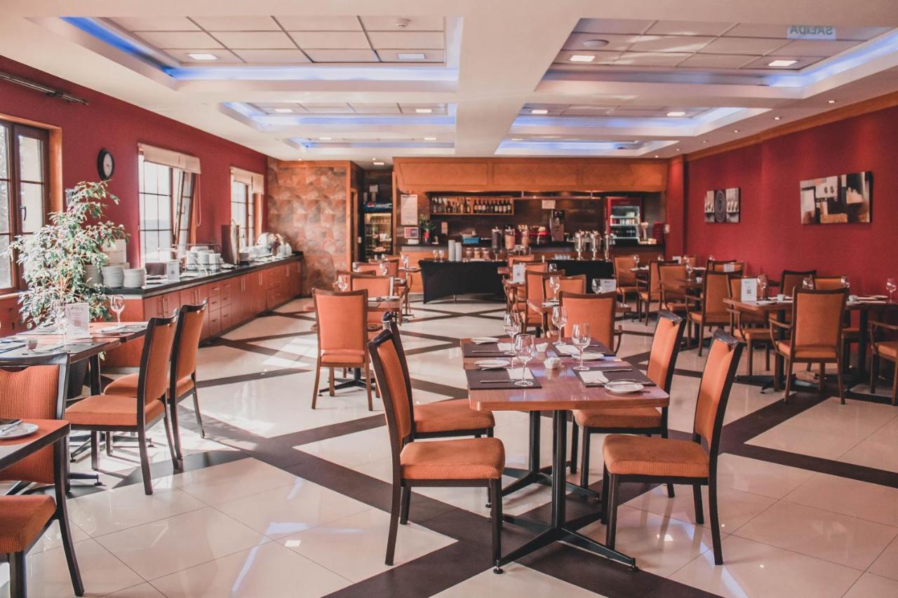 Hotel Diego De Almagro Coyhaique Buitenkant foto