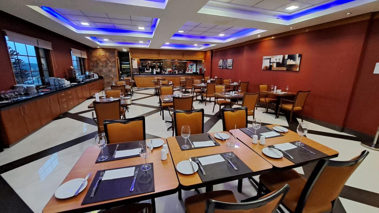 Hotel Diego De Almagro Coyhaique Buitenkant foto