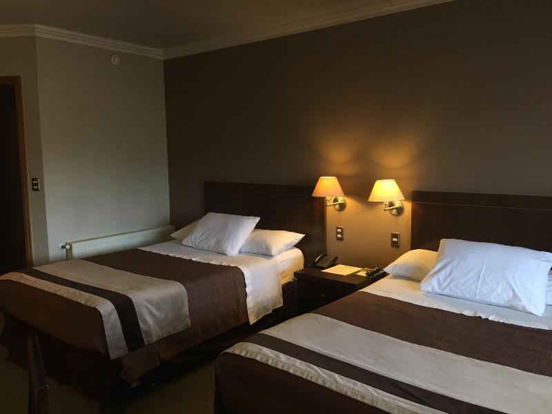 Hotel Diego De Almagro Coyhaique Buitenkant foto
