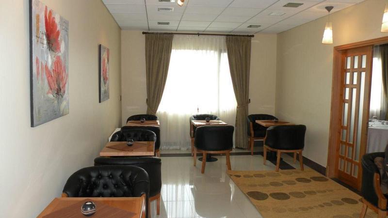 Hotel Diego De Almagro Coyhaique Buitenkant foto