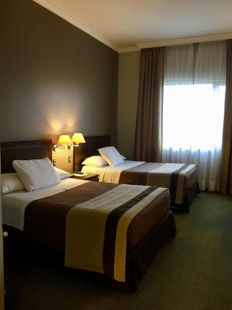 Hotel Diego De Almagro Coyhaique Buitenkant foto