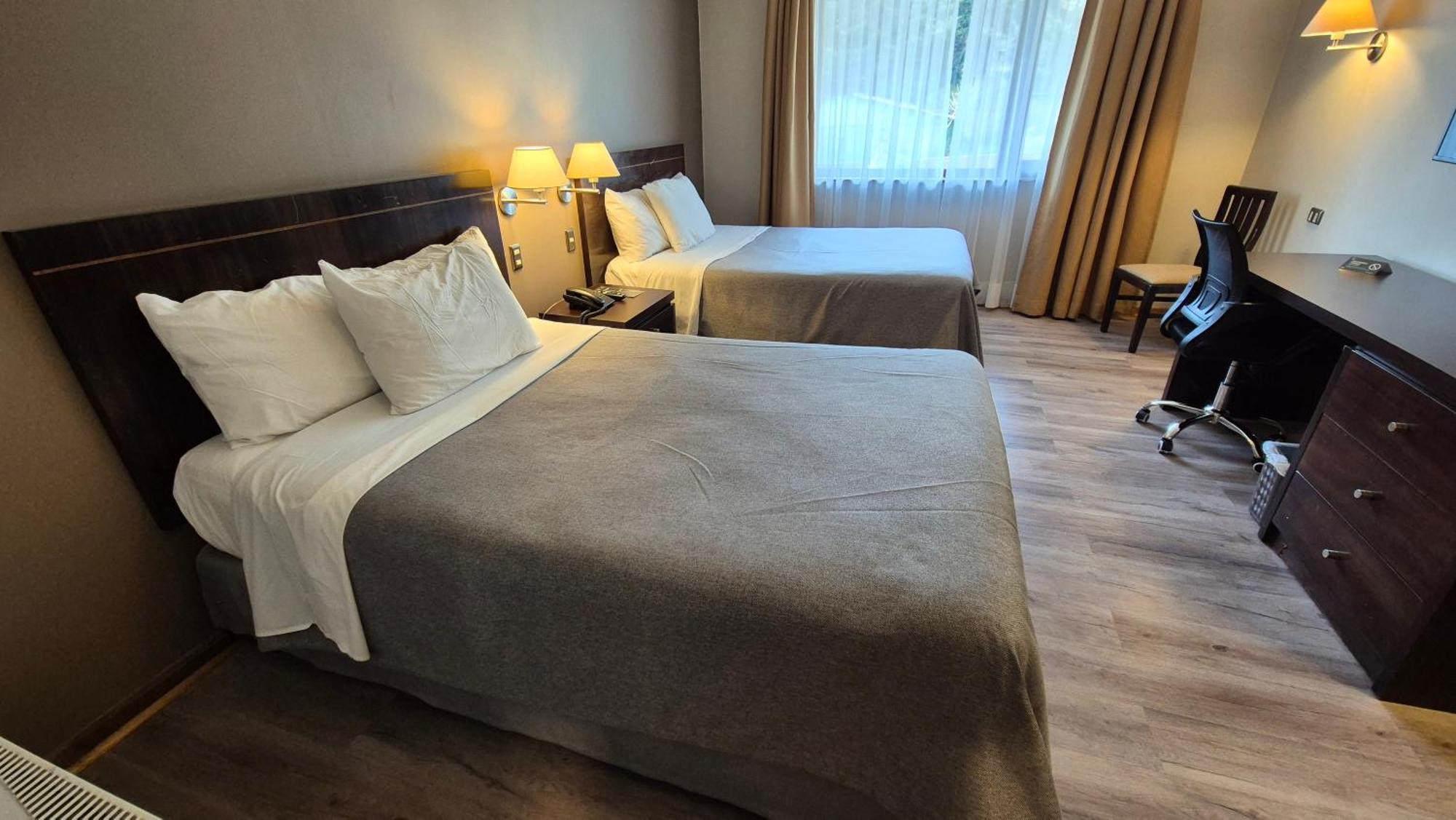 Hotel Diego De Almagro Coyhaique Buitenkant foto